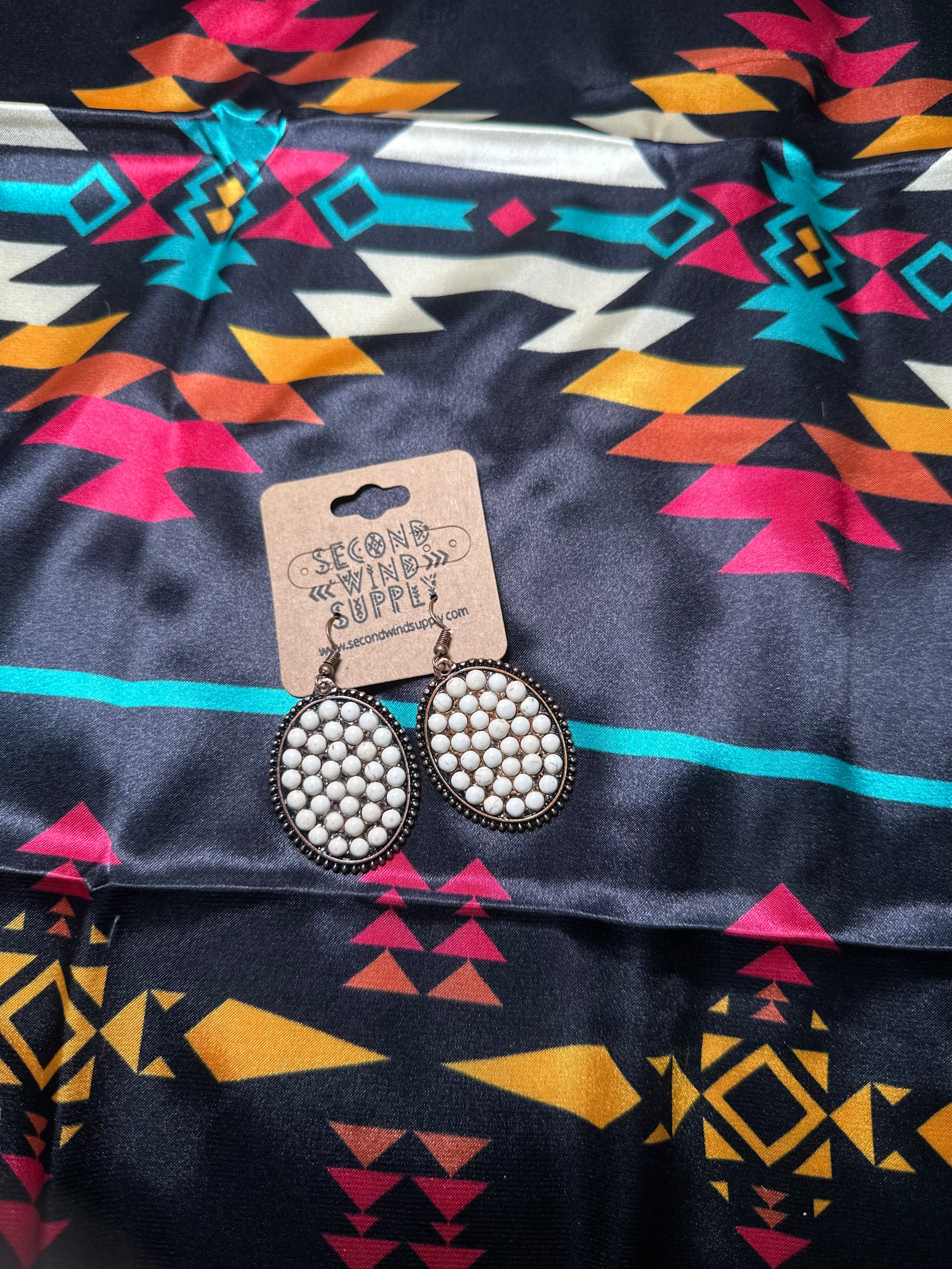 Bump Bronze Earrings with A Cream Pendant