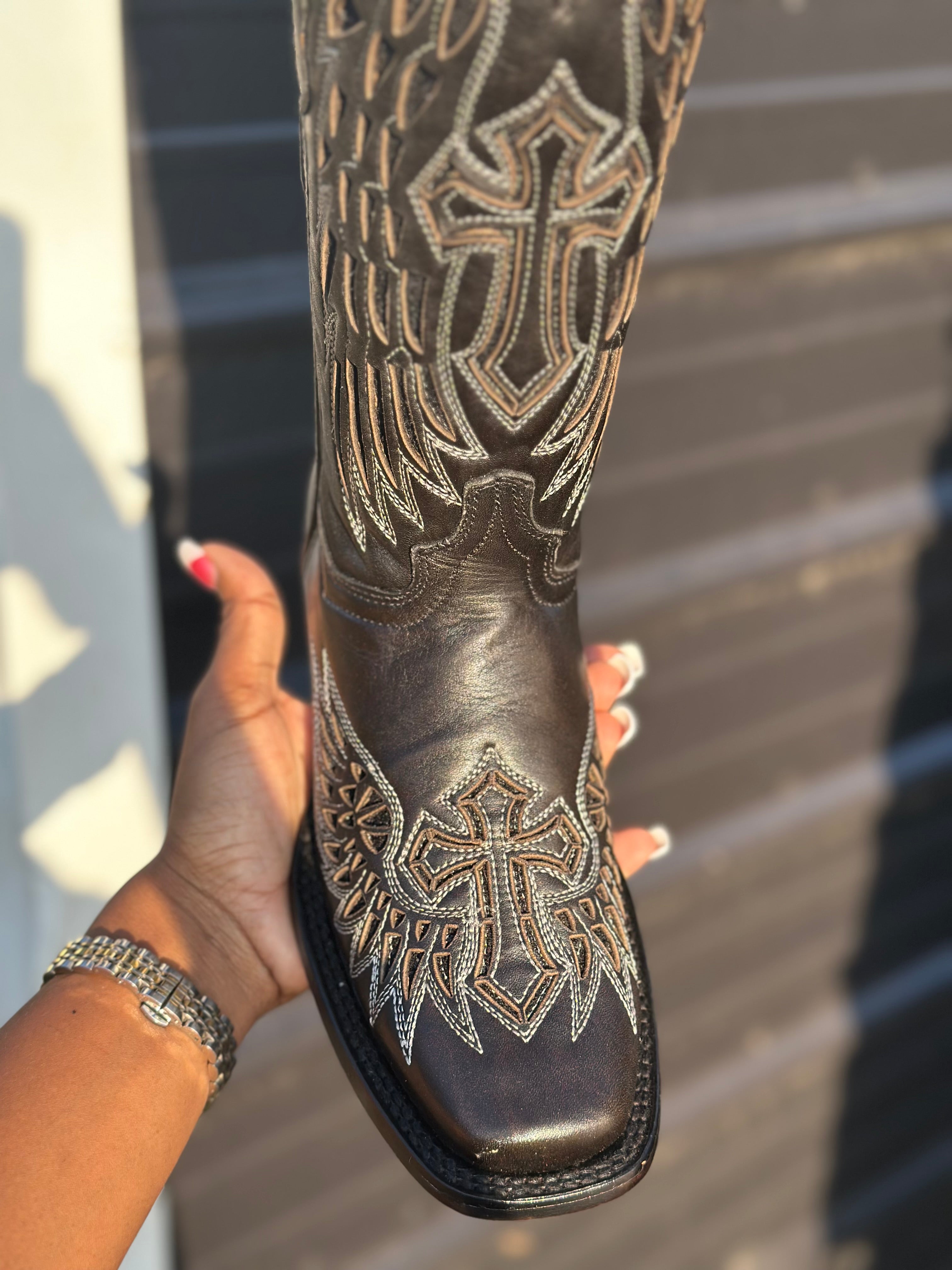 Cross Cowgirl Boot- Black