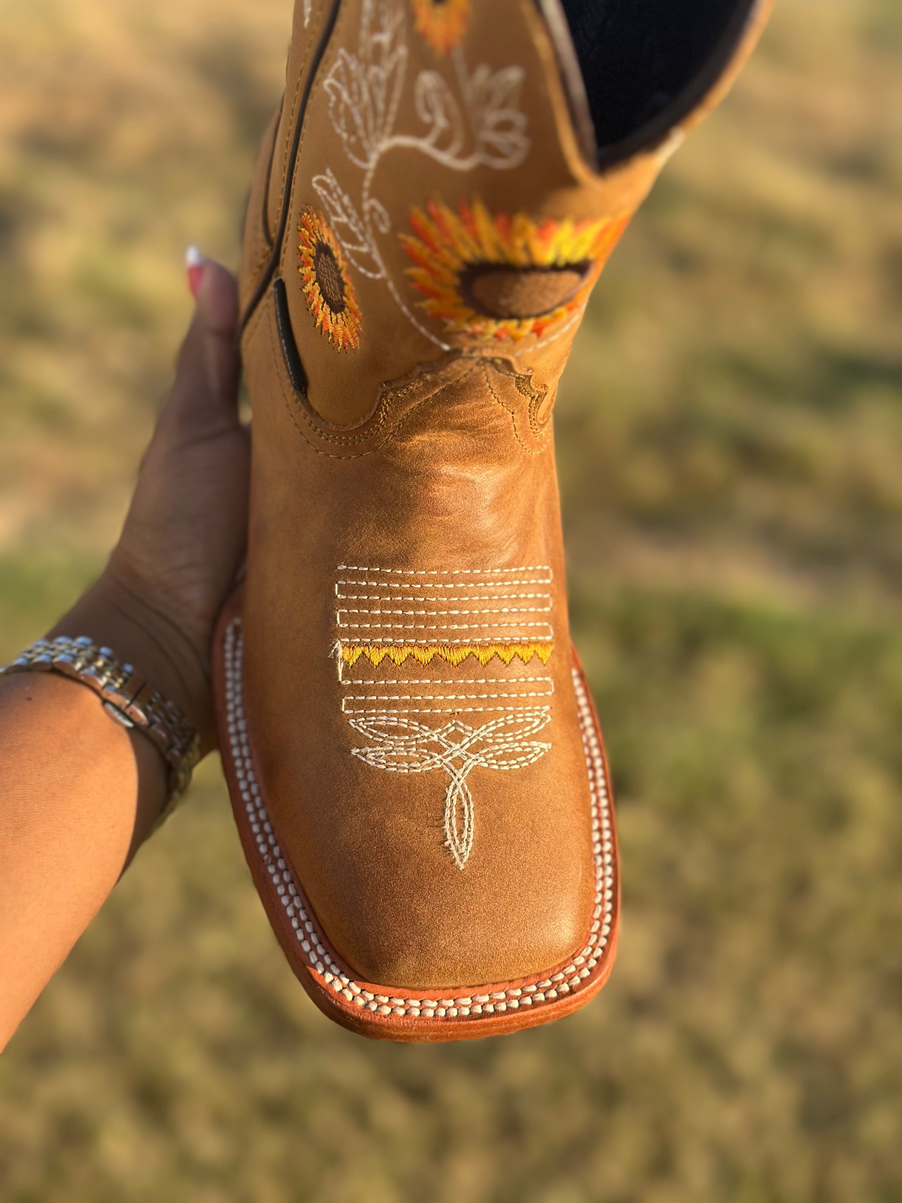 Sunflower Cowgirl Boot- Honey