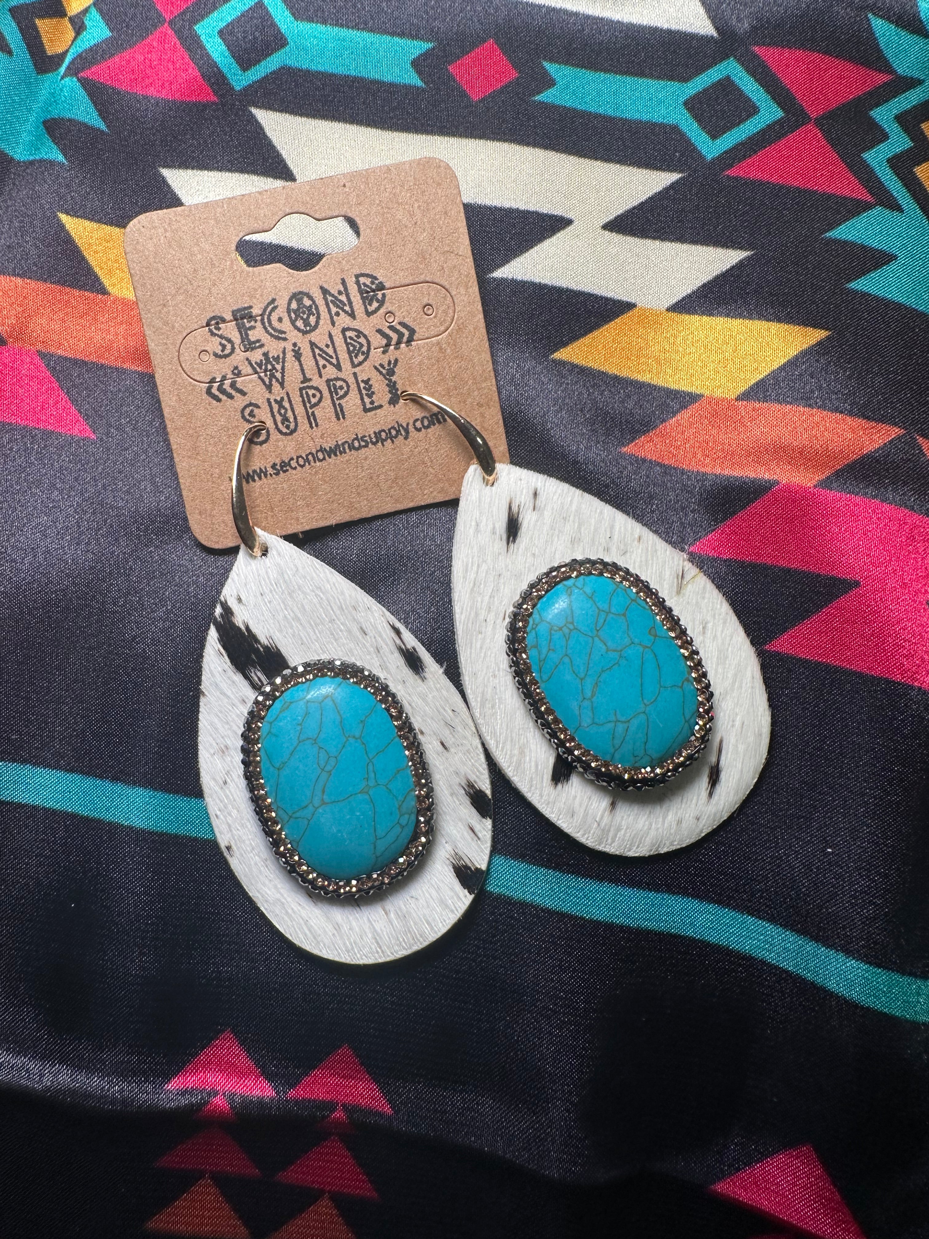 Teardrop Cowhide Earrings with Turquoise Stone- White