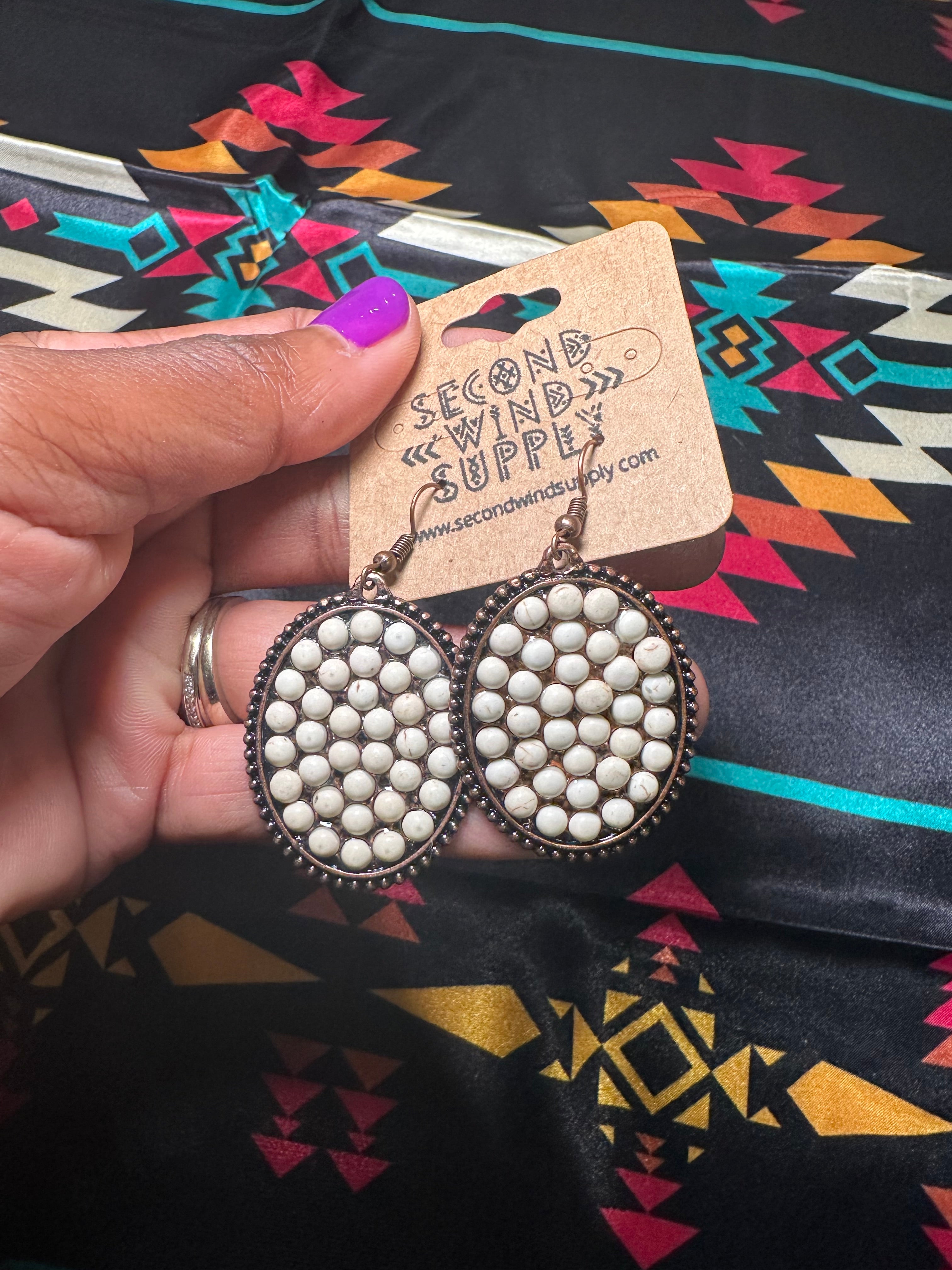 Bump Bronze Earrings with A Cream Pendant