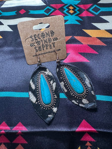 Rain Drop with Center Stone- Black Cowhide