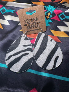 Zebra Print Fur
Earrings- White